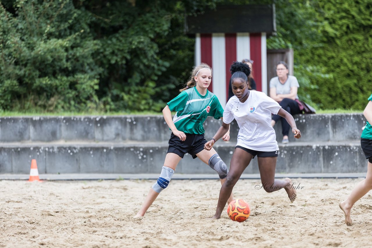 Bild 60 - wBJ/wCJ Beachsoccer Cup